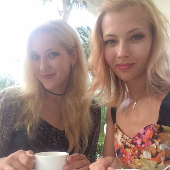 Meet your Posher, Jennifer - Picture 1 of 1